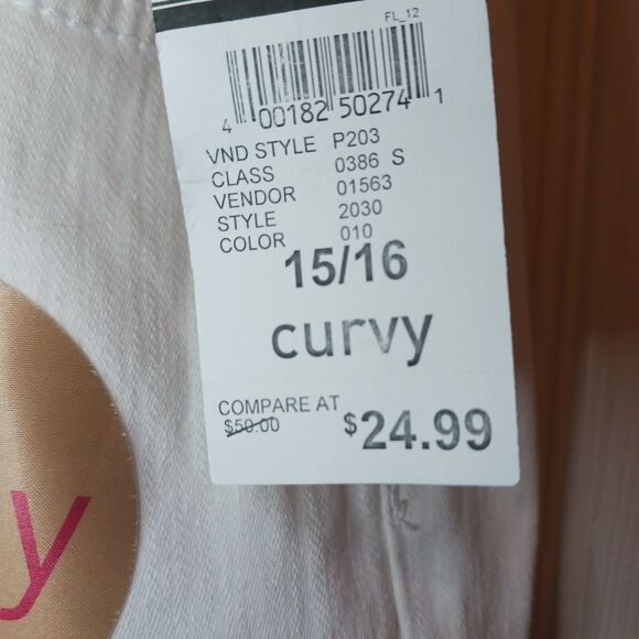 Rue 21 Curvy Capri Jeans NWT Size 15/16 White Denim Women's - Picture 6 of 13